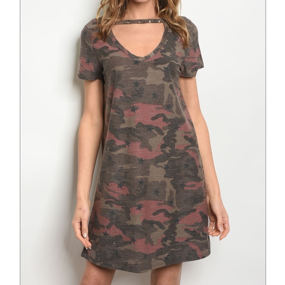 Dresses & Skirts - 🆕 Mauve Short Sleeve Camo Dress